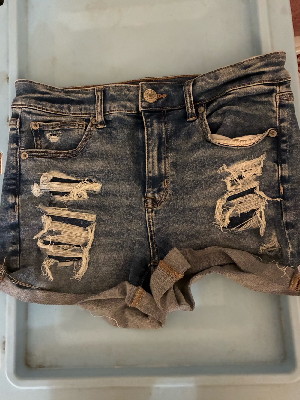American Eagle Outfitters Distressed Rolled-Hem Denim Shorts - Dark Blue🌺